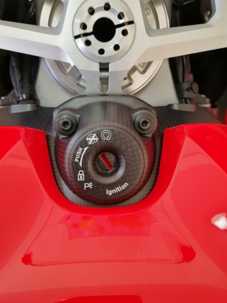 Carbon Key / Ignition Cover Panigale V4 / V4S / Speciale / R